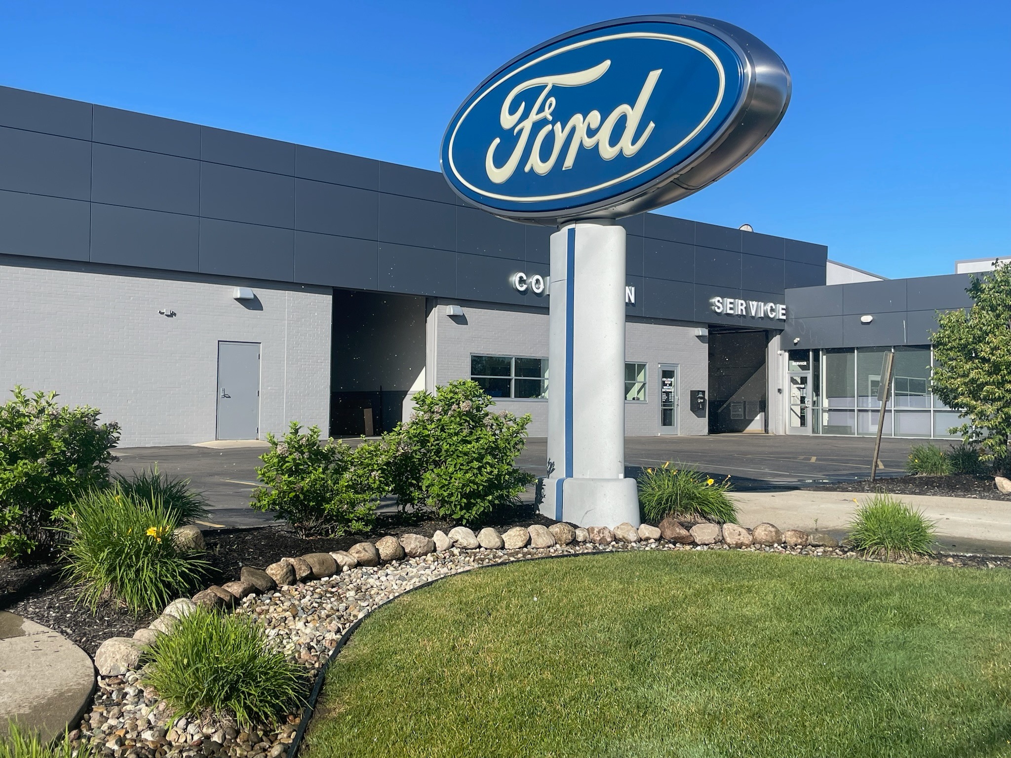 Commercial property maintenance at local business by Timberline Outdoor Services